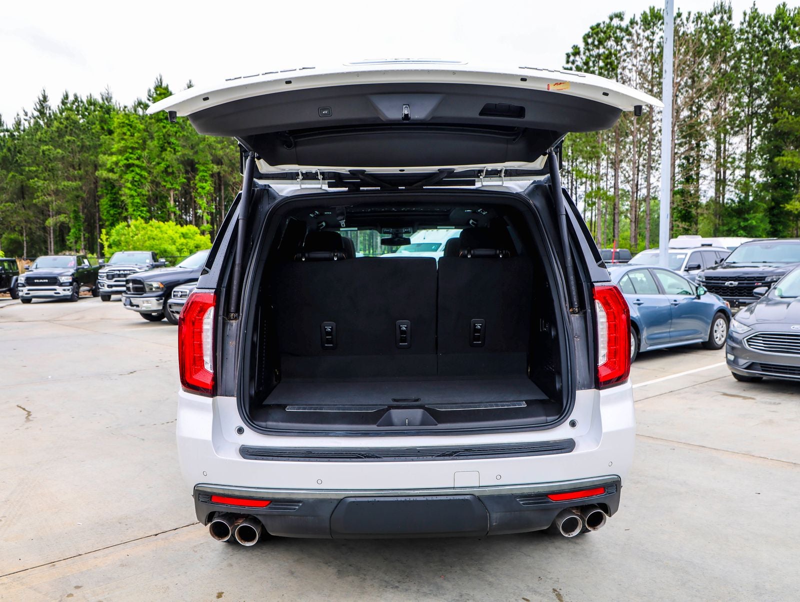 2022 GMC Yukon AT4