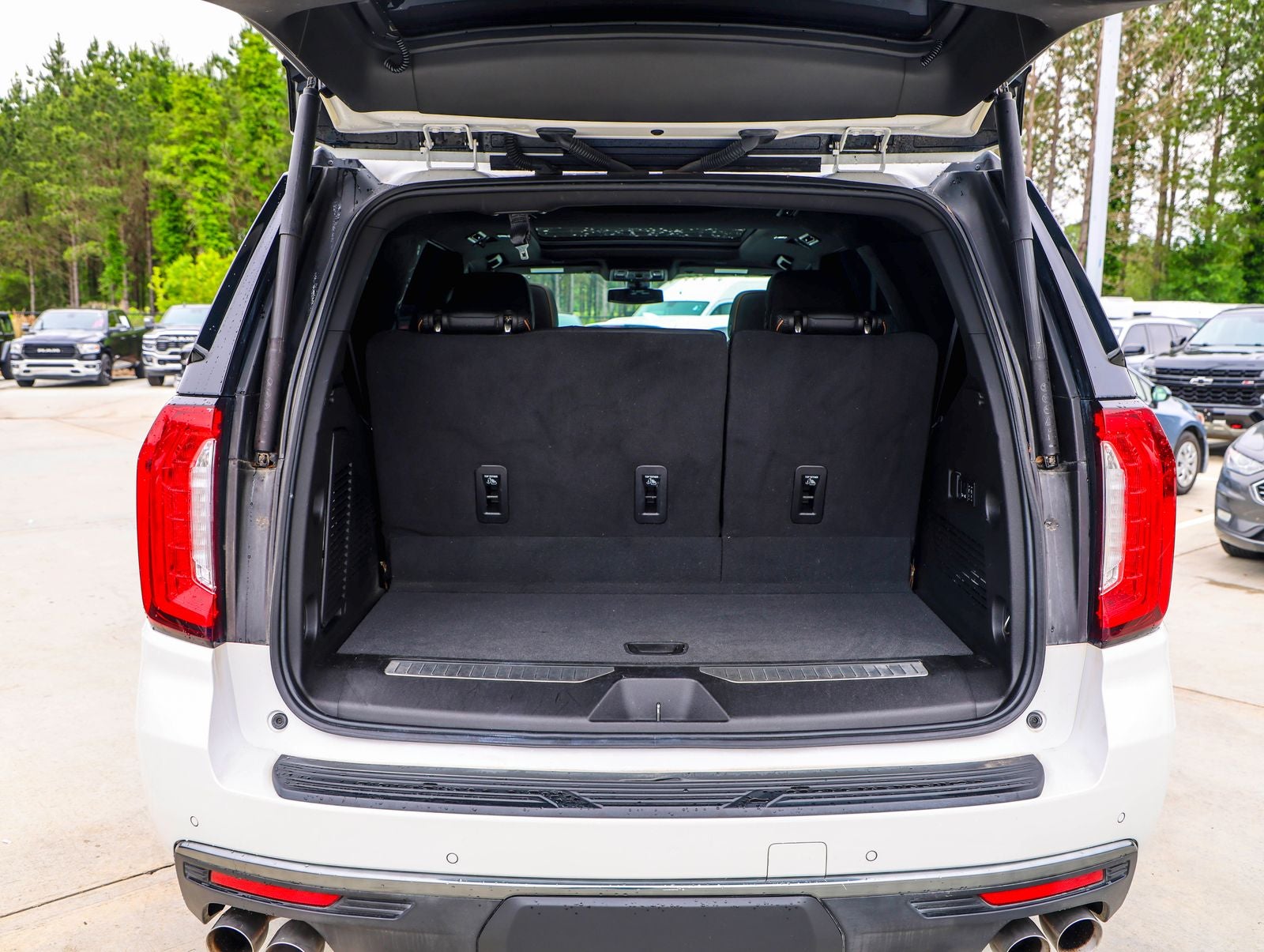2022 GMC Yukon AT4