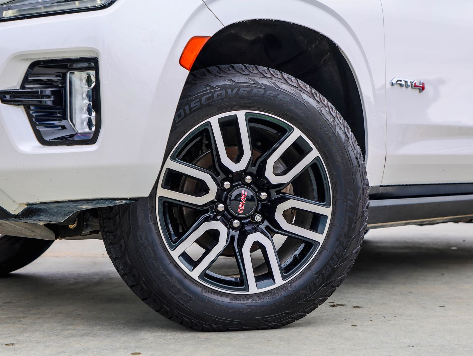 2022 GMC Yukon AT4