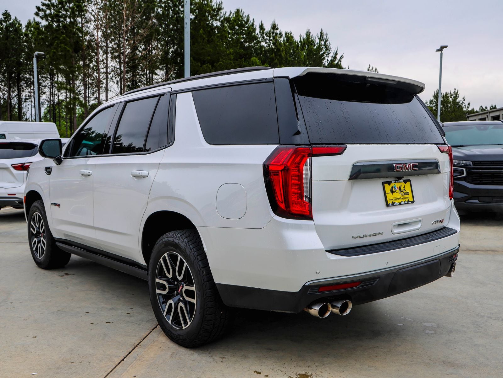 2022 GMC Yukon AT4
