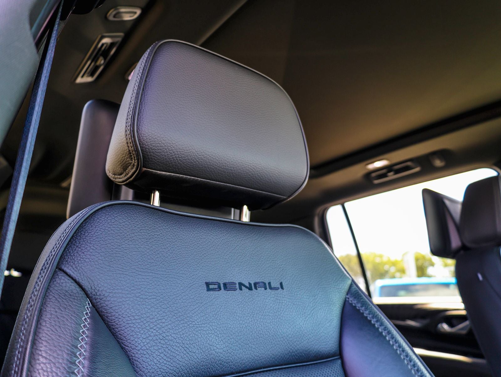 2021 GMC Yukon XL Denali Ultimate