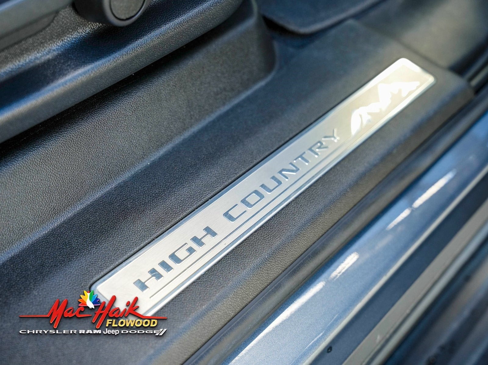 2022 Chevrolet Suburban High Country