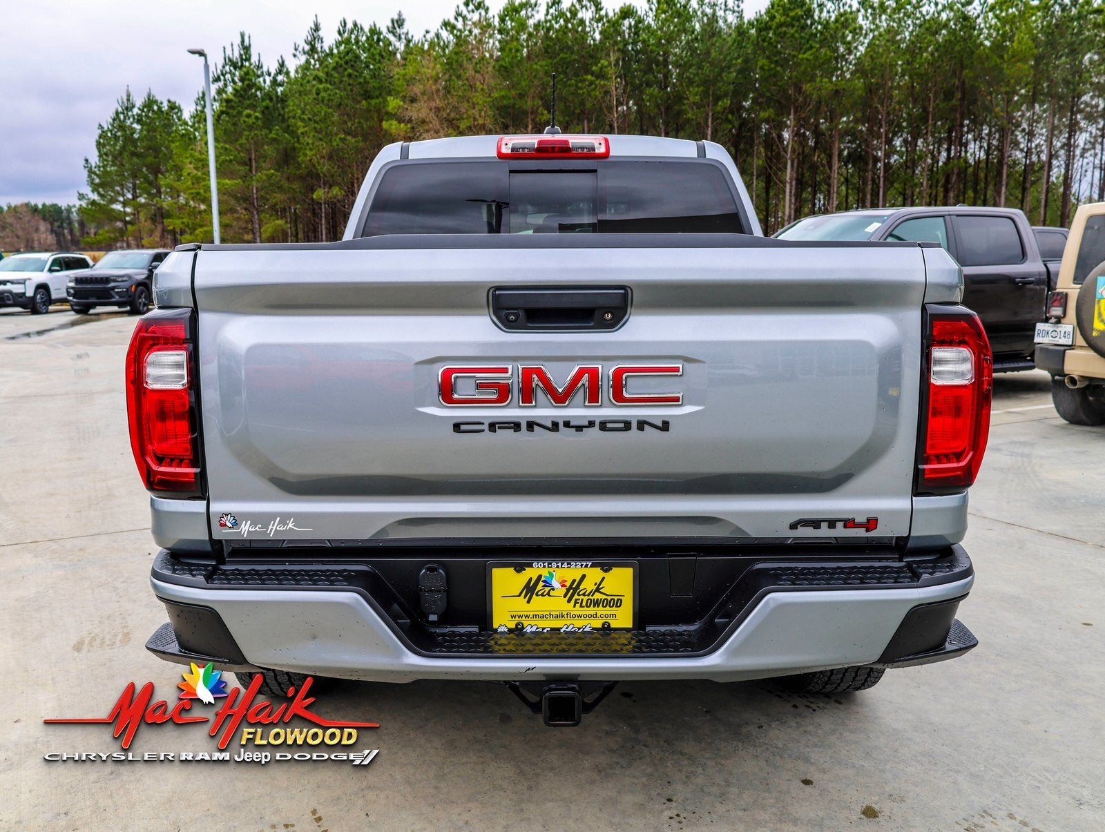 2024 GMC Canyon AT4