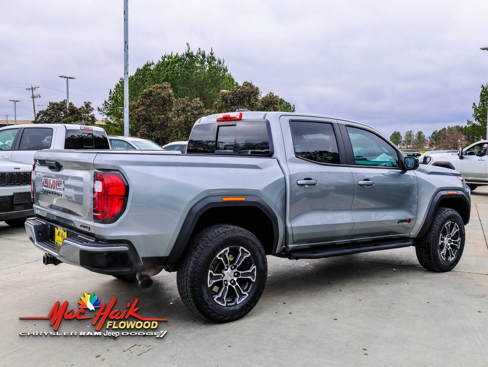 2024 GMC Canyon AT4