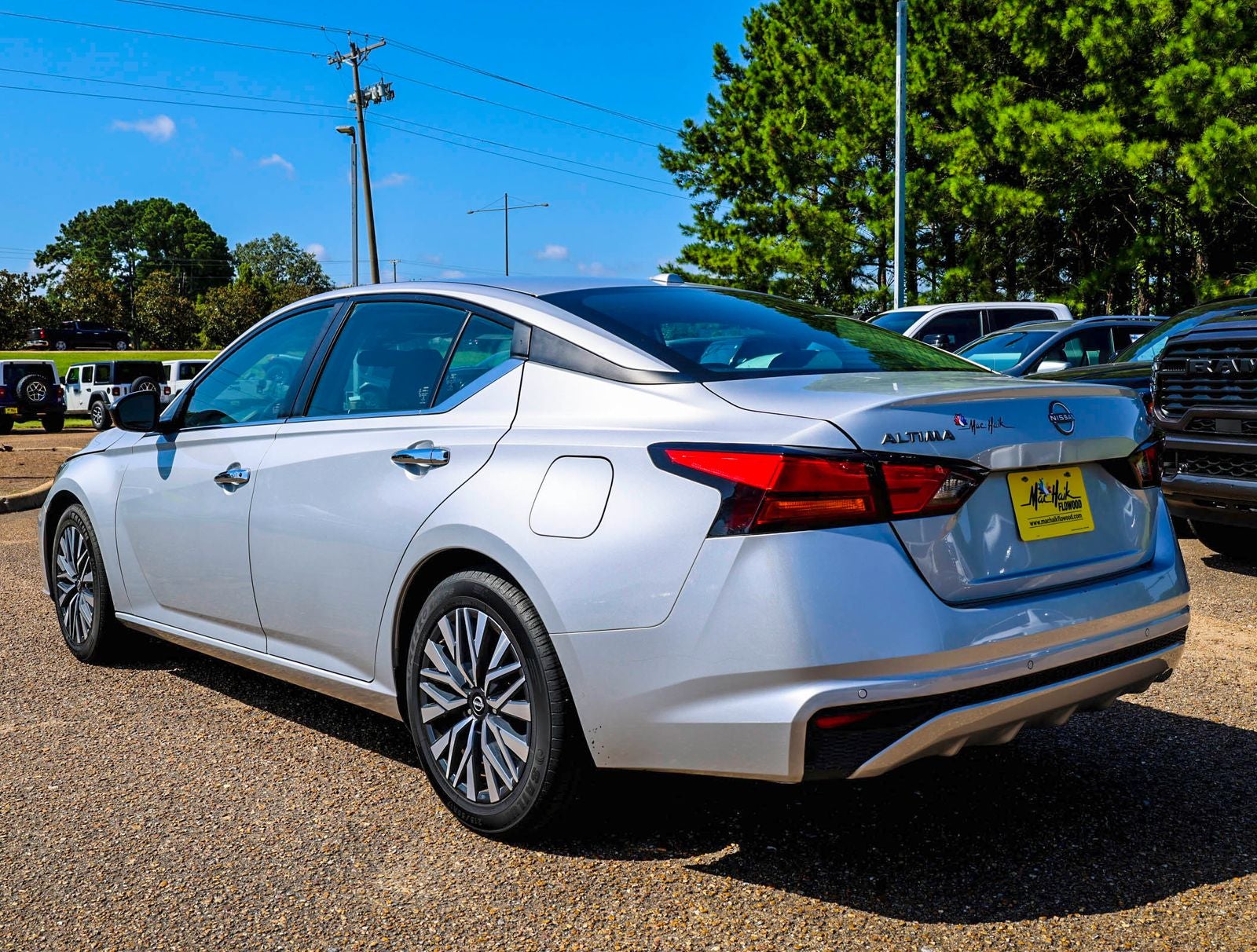2024 Nissan Altima 2.5 SV