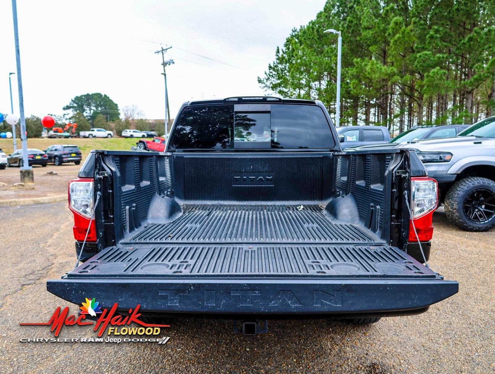 2020 Nissan Titan SV