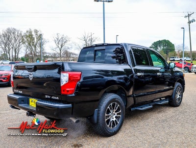 2020 Nissan Titan SV