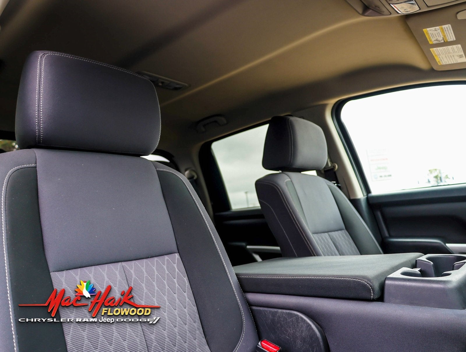 2020 Nissan Titan SV