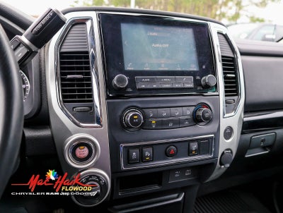 2020 Nissan Titan SV