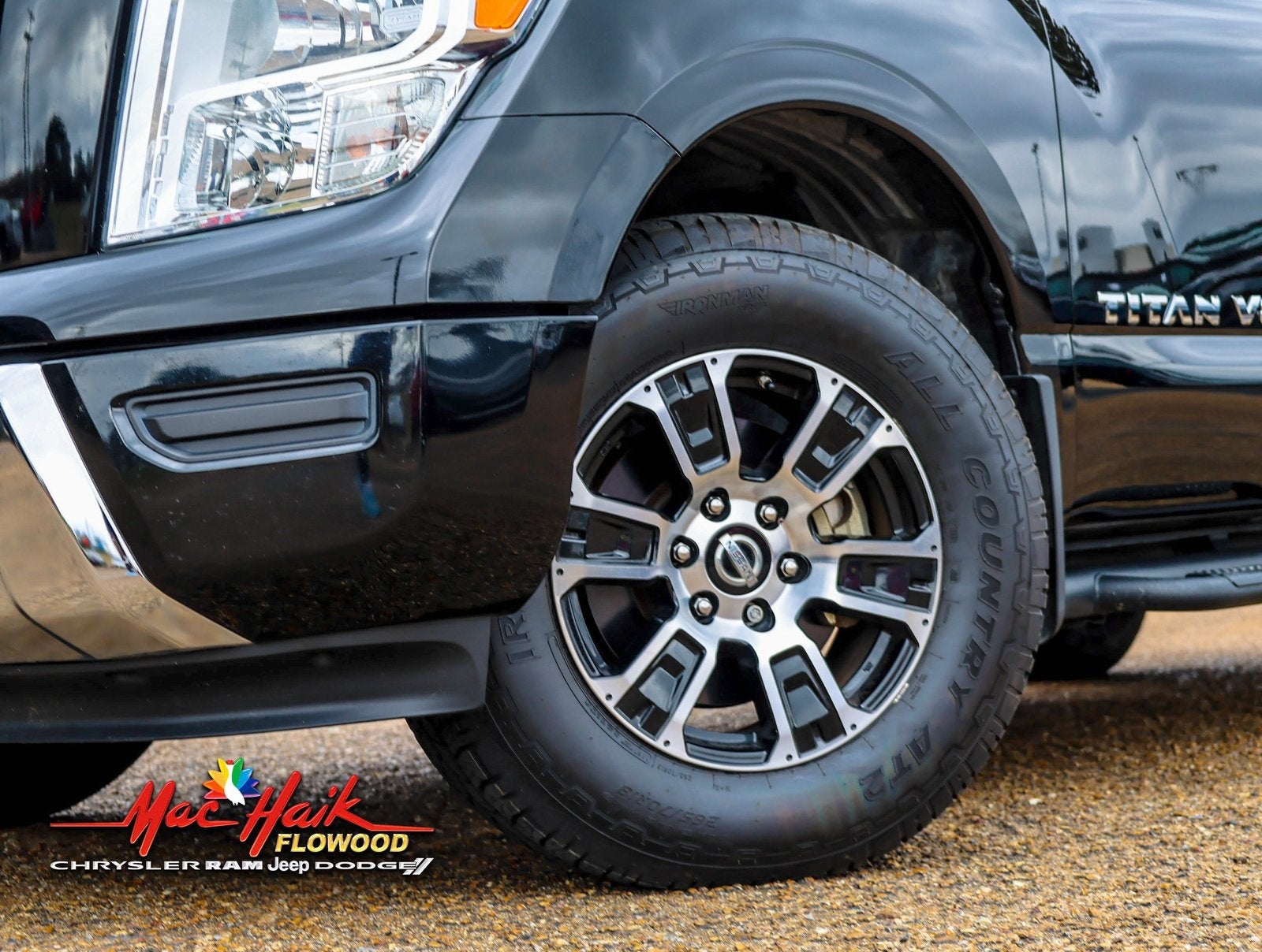 2020 Nissan Titan SV