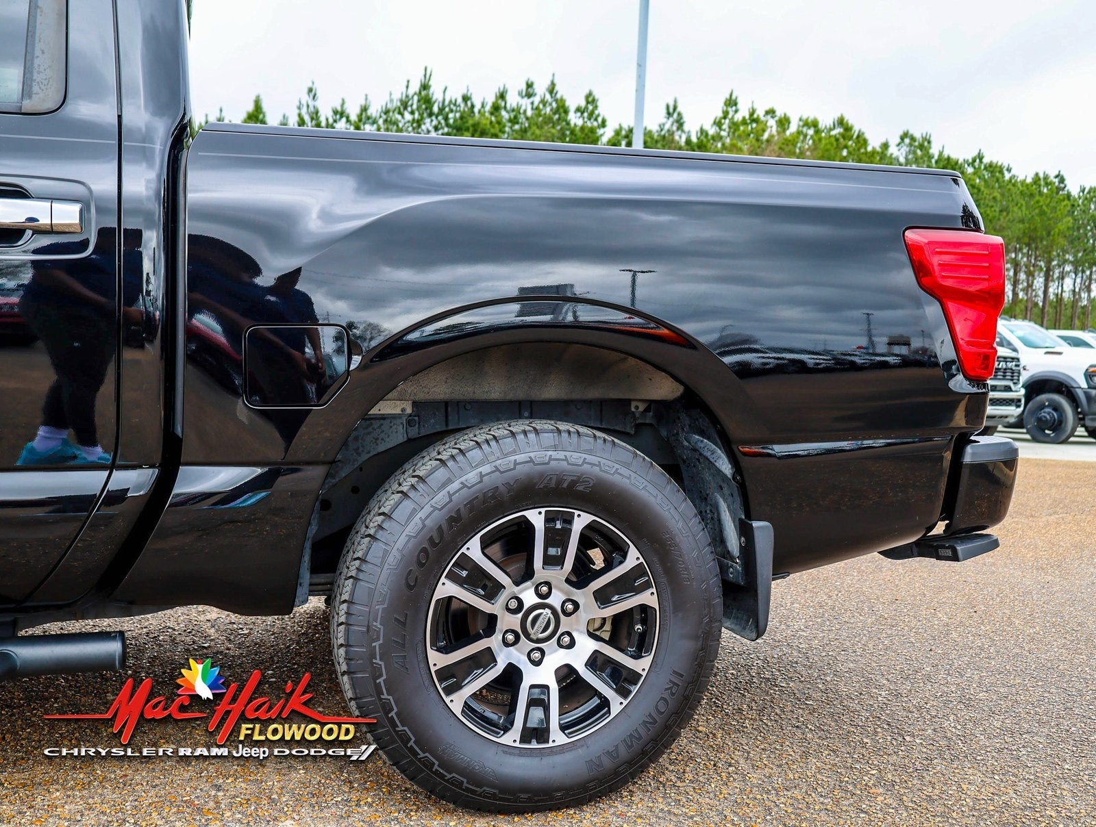 2020 Nissan Titan SV