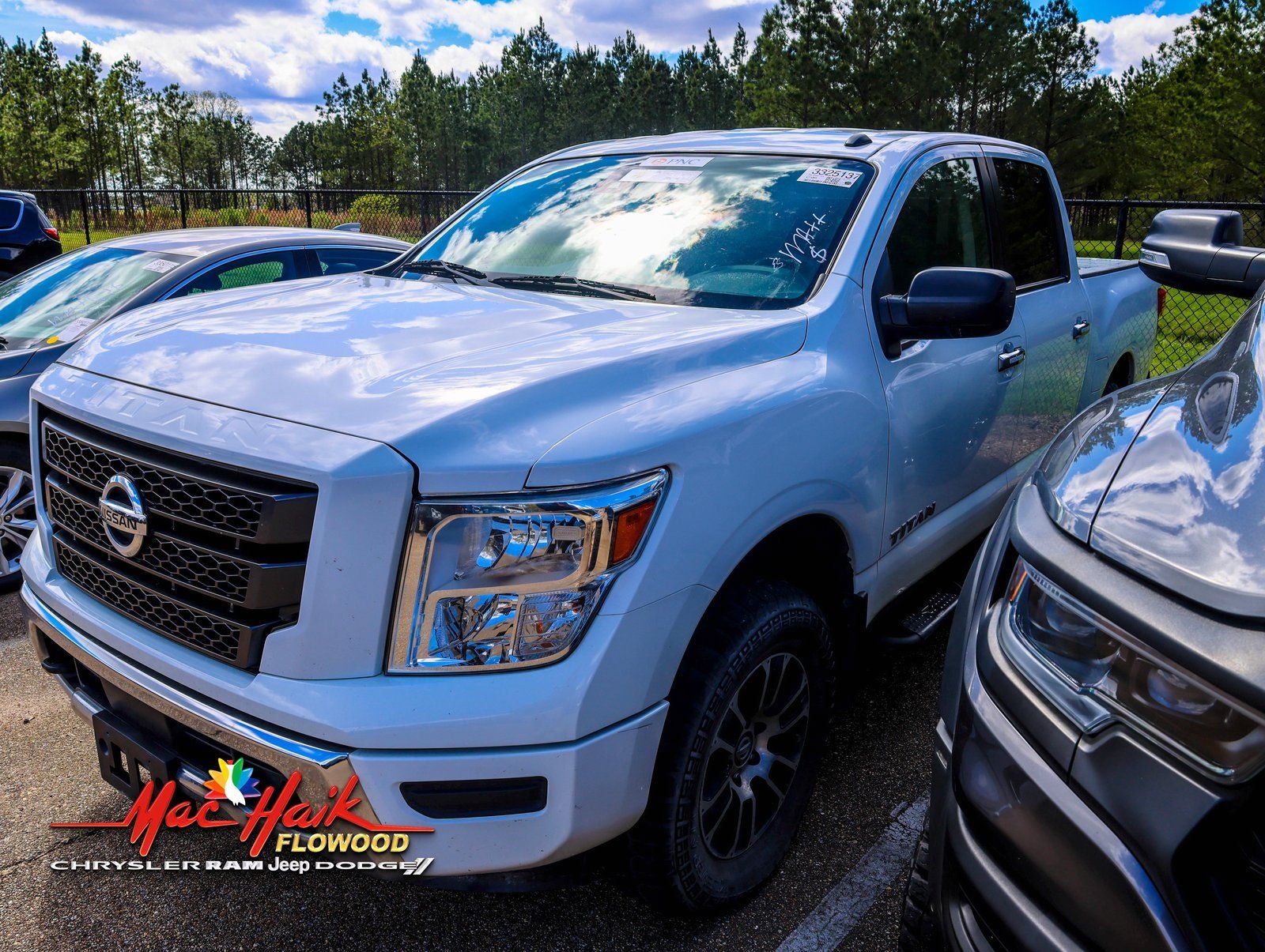 2021 Nissan Titan SV