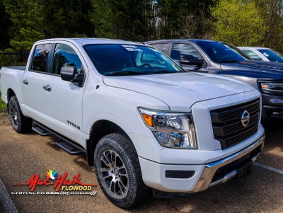 2021 Nissan Titan SV