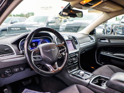 2021 Chrysler 300 Touring