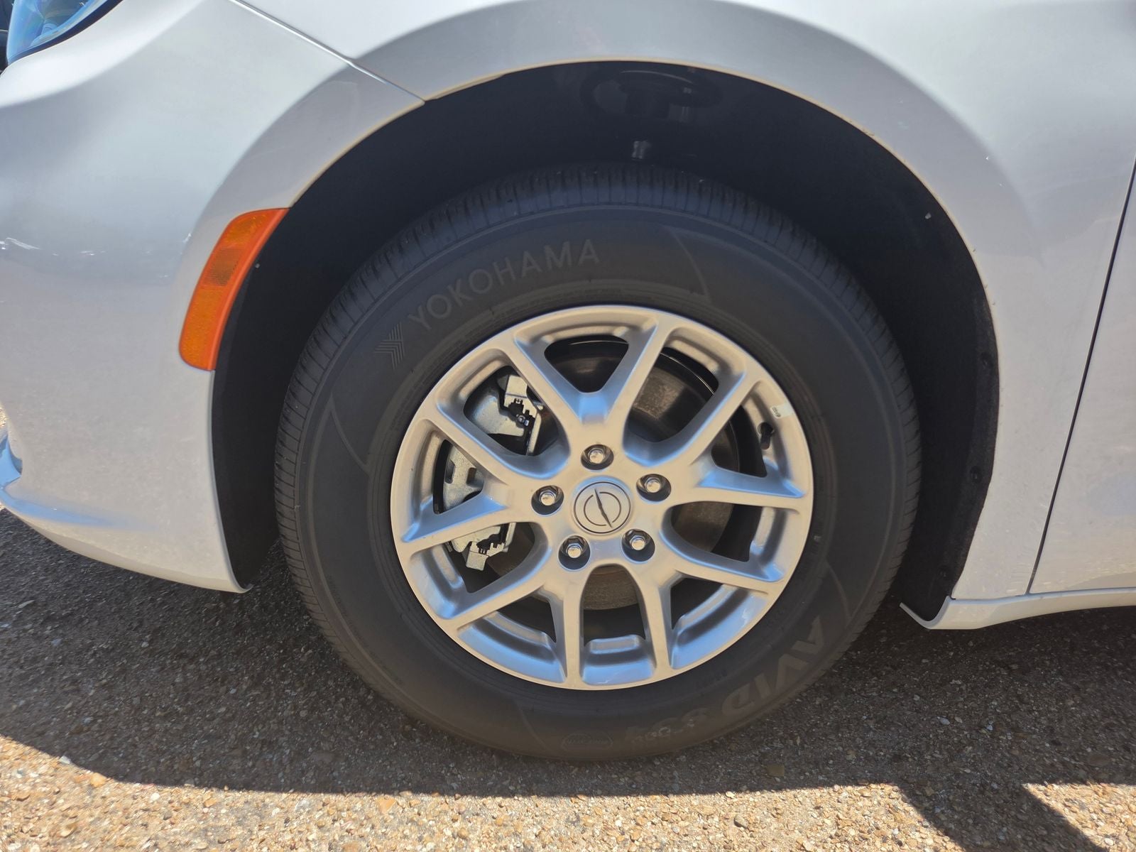 2026 Chrysler Pacifica Select