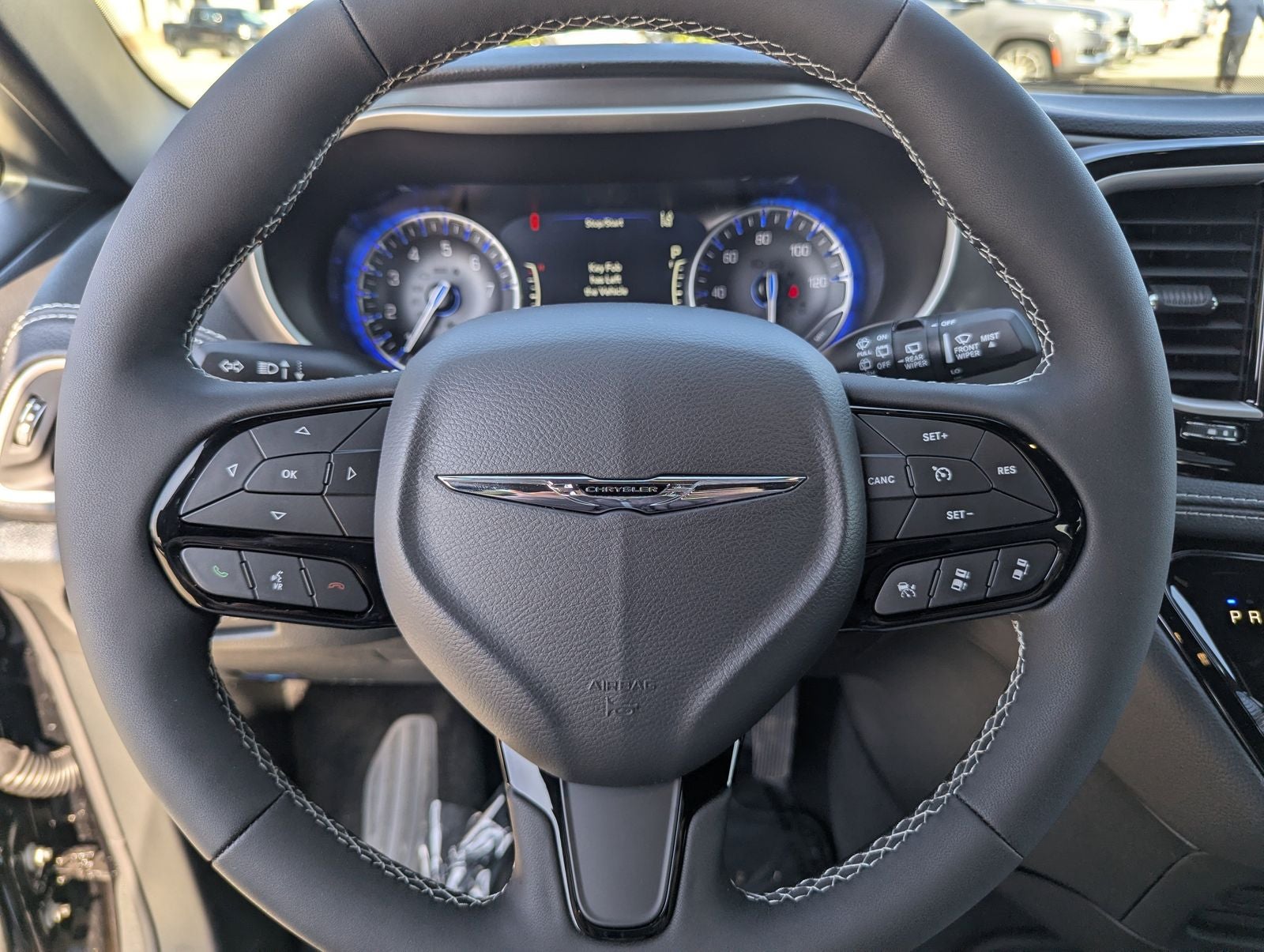 2026 Chrysler Pacifica Select