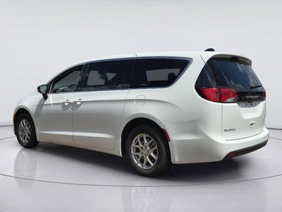 2027 Chrysler Pacifica LX