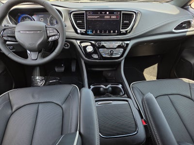 2027 Chrysler Pacifica Limited