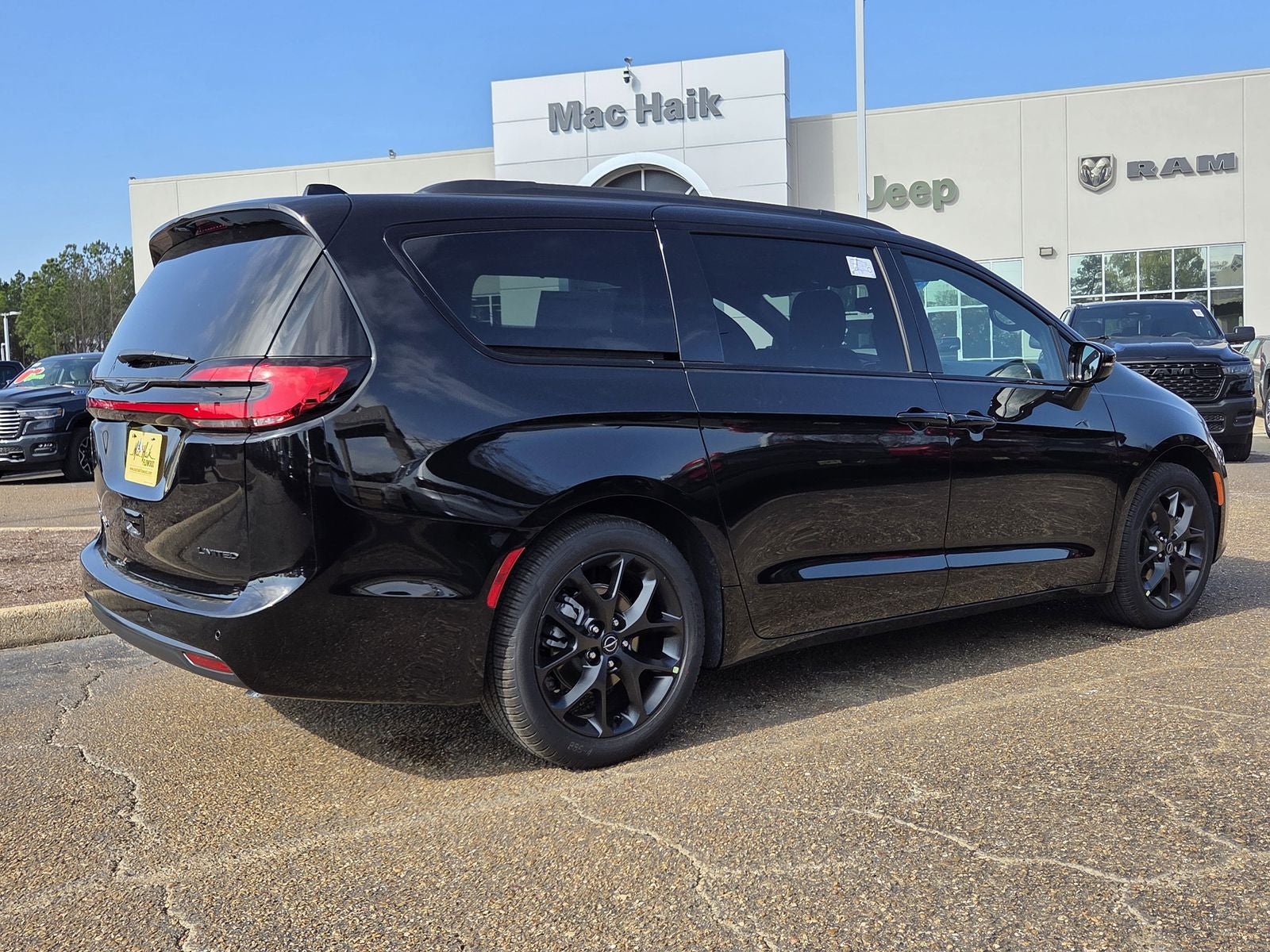 2026 Chrysler Pacifica Limited