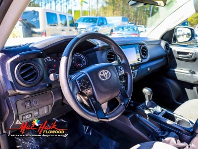 2022 Toyota Tacoma SR V6