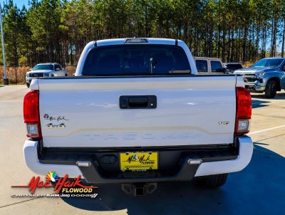 2022 Toyota Tacoma SR V6