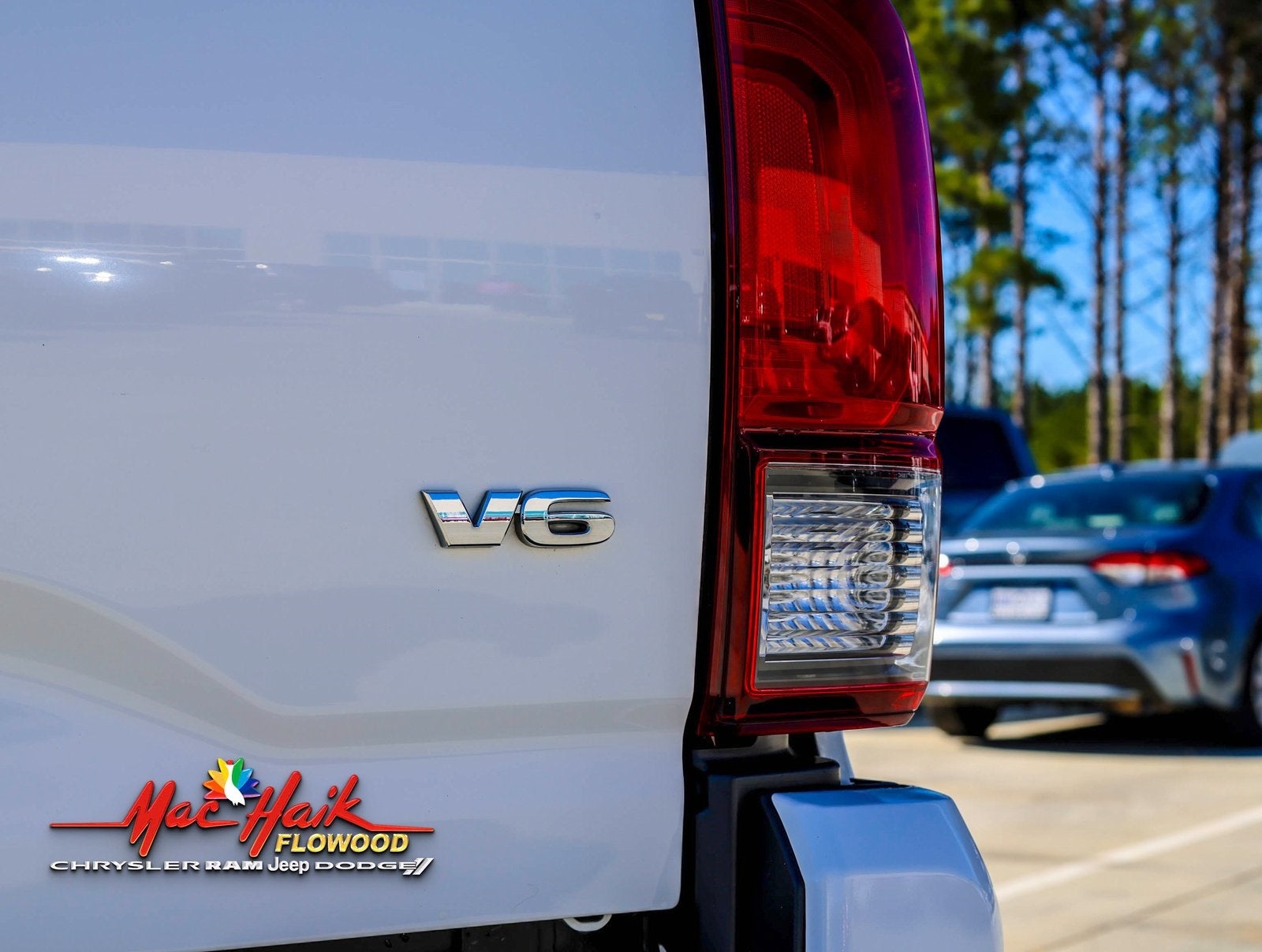 2022 Toyota Tacoma SR V6