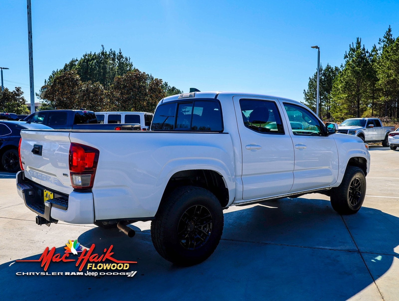 2022 Toyota Tacoma SR V6