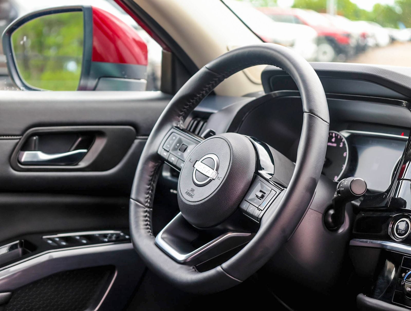 2023 Nissan Pathfinder SL Premium