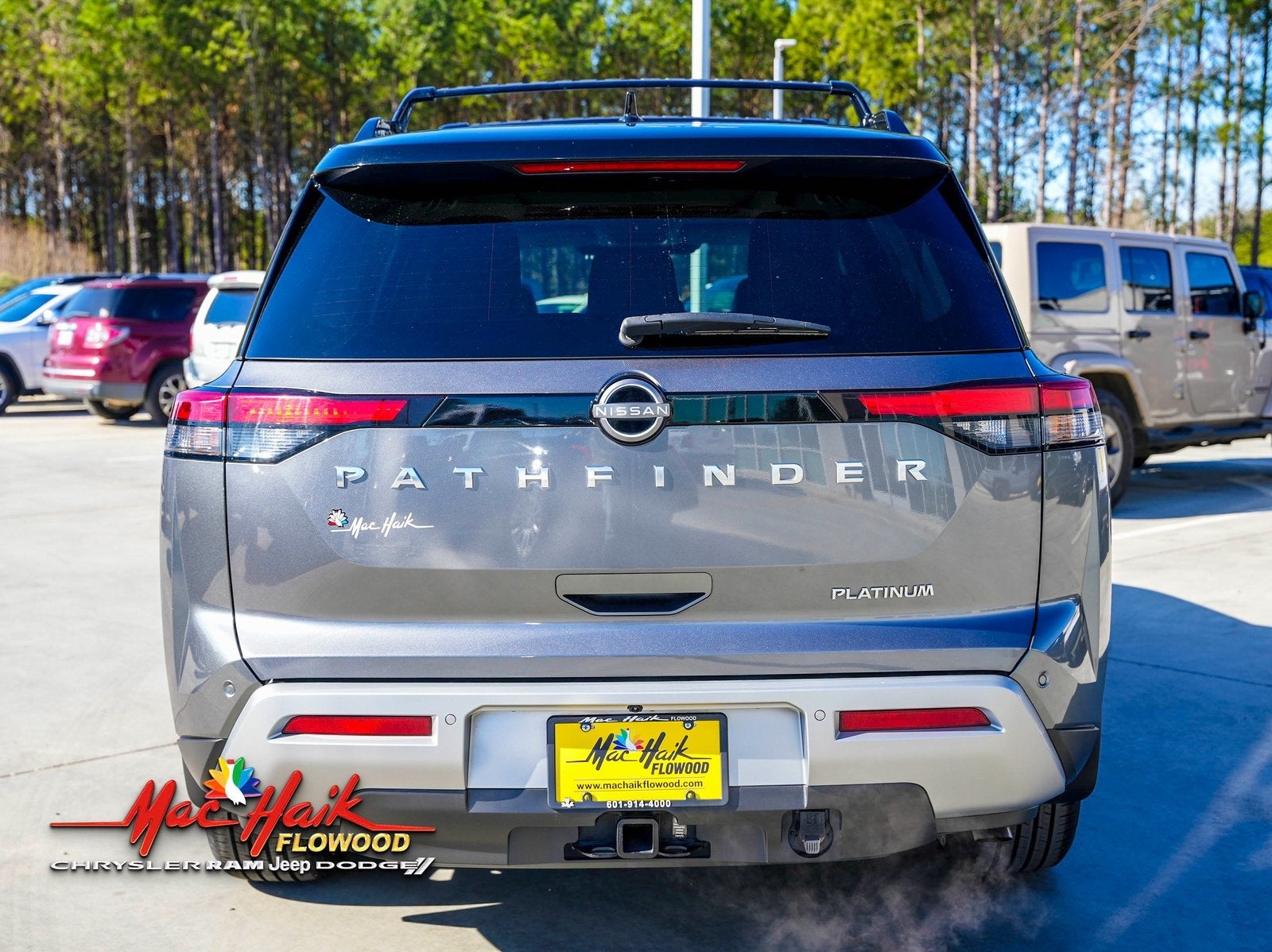 2023 Nissan Pathfinder Platinum
