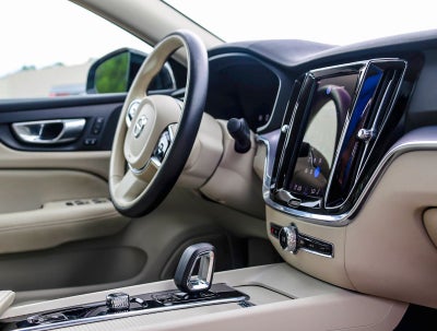 2024 Volvo S60 B5 Core Dark Theme