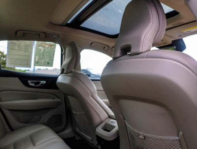 2024 Volvo S60 B5 Core Dark Theme