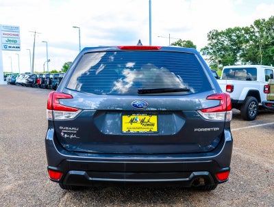 2022 Subaru Forester Base