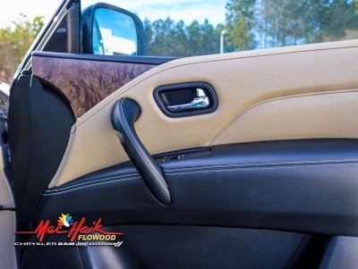 2022 INFINITI QX80 Premium Select