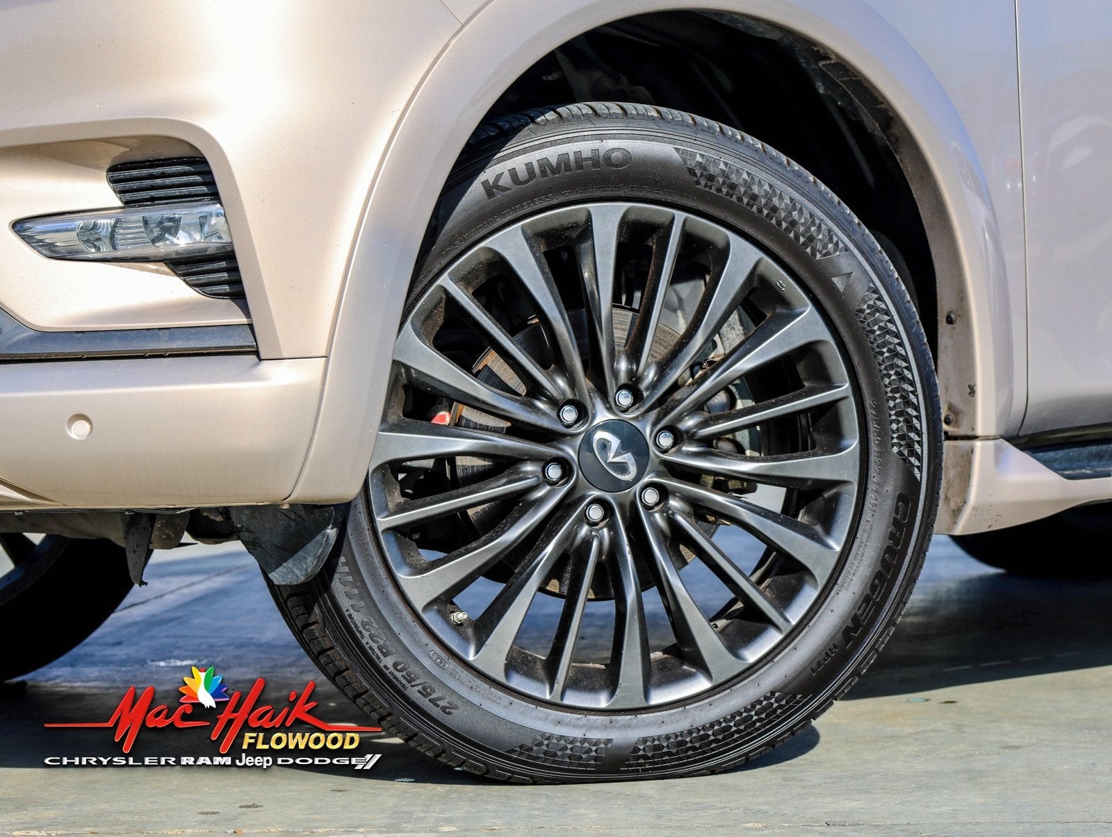 2022 INFINITI QX80 Premium Select