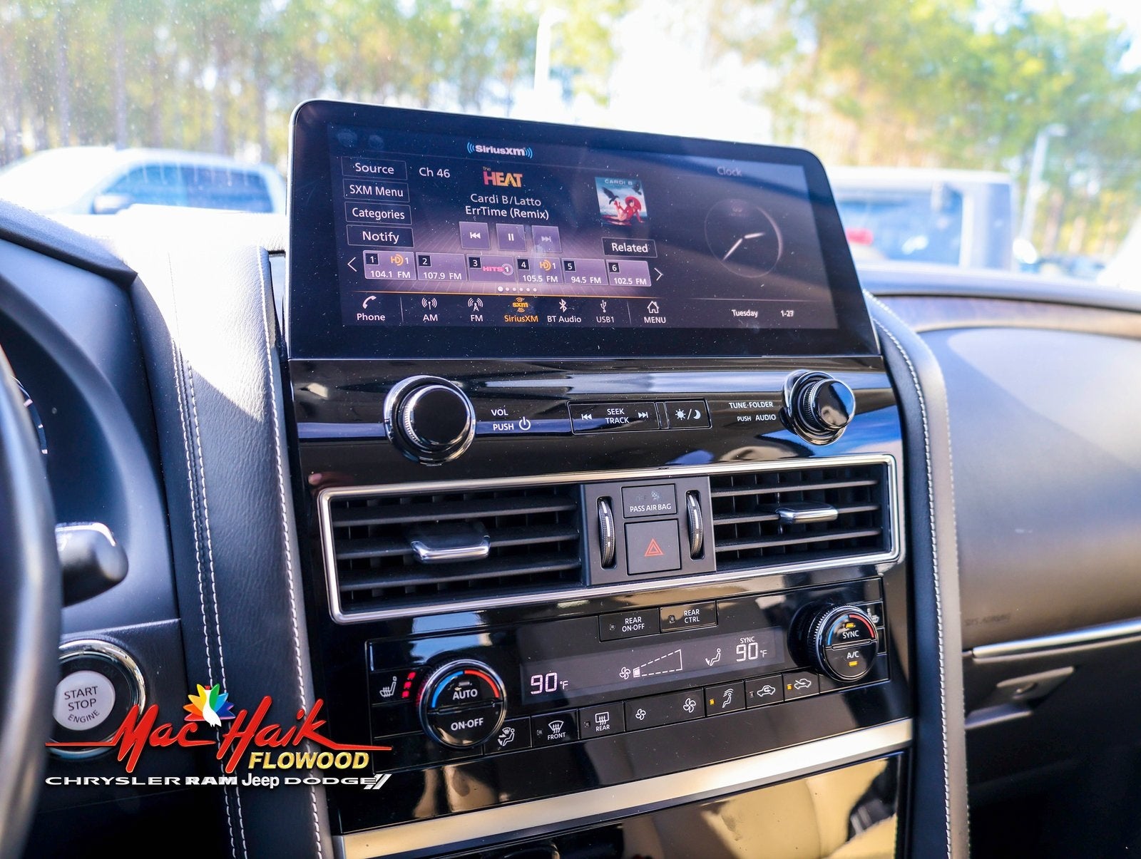 2022 INFINITI QX80 Premium Select