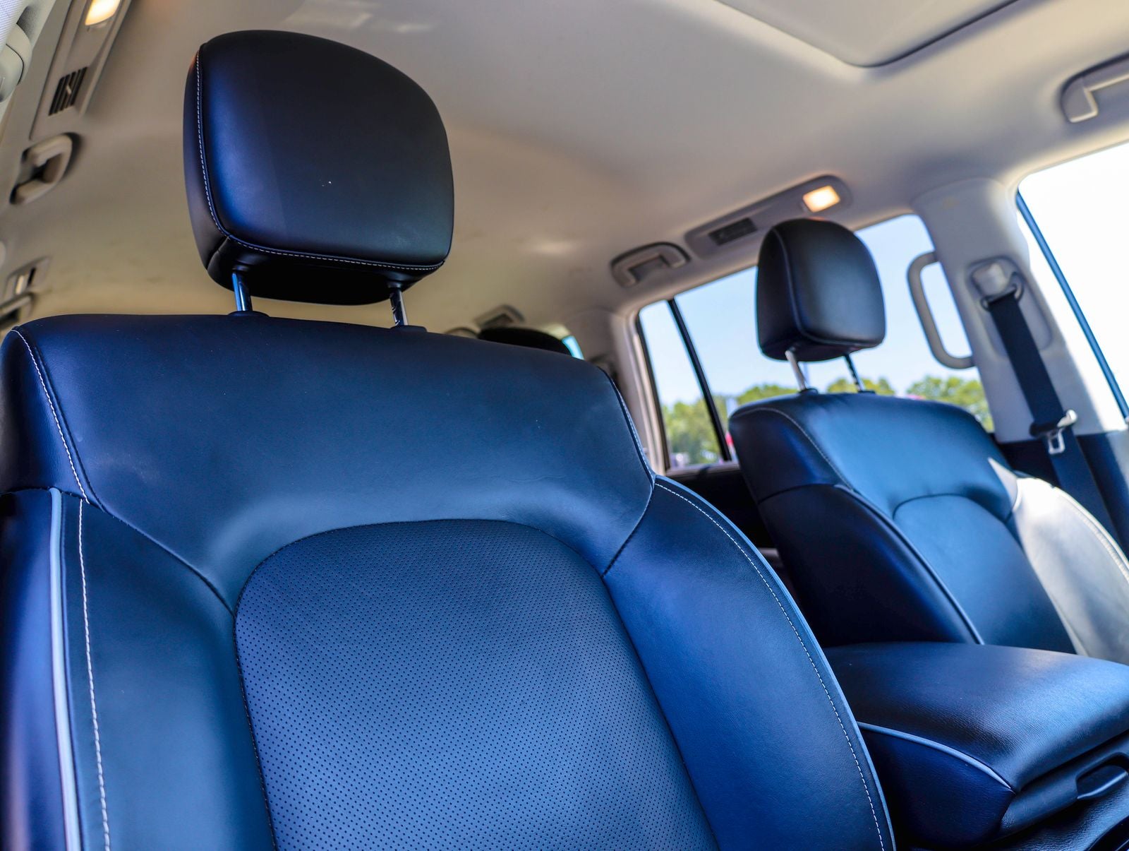 2022 INFINITI QX80 Premium Select