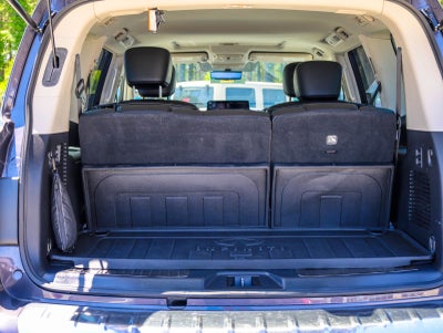 2022 INFINITI QX80 Premium Select