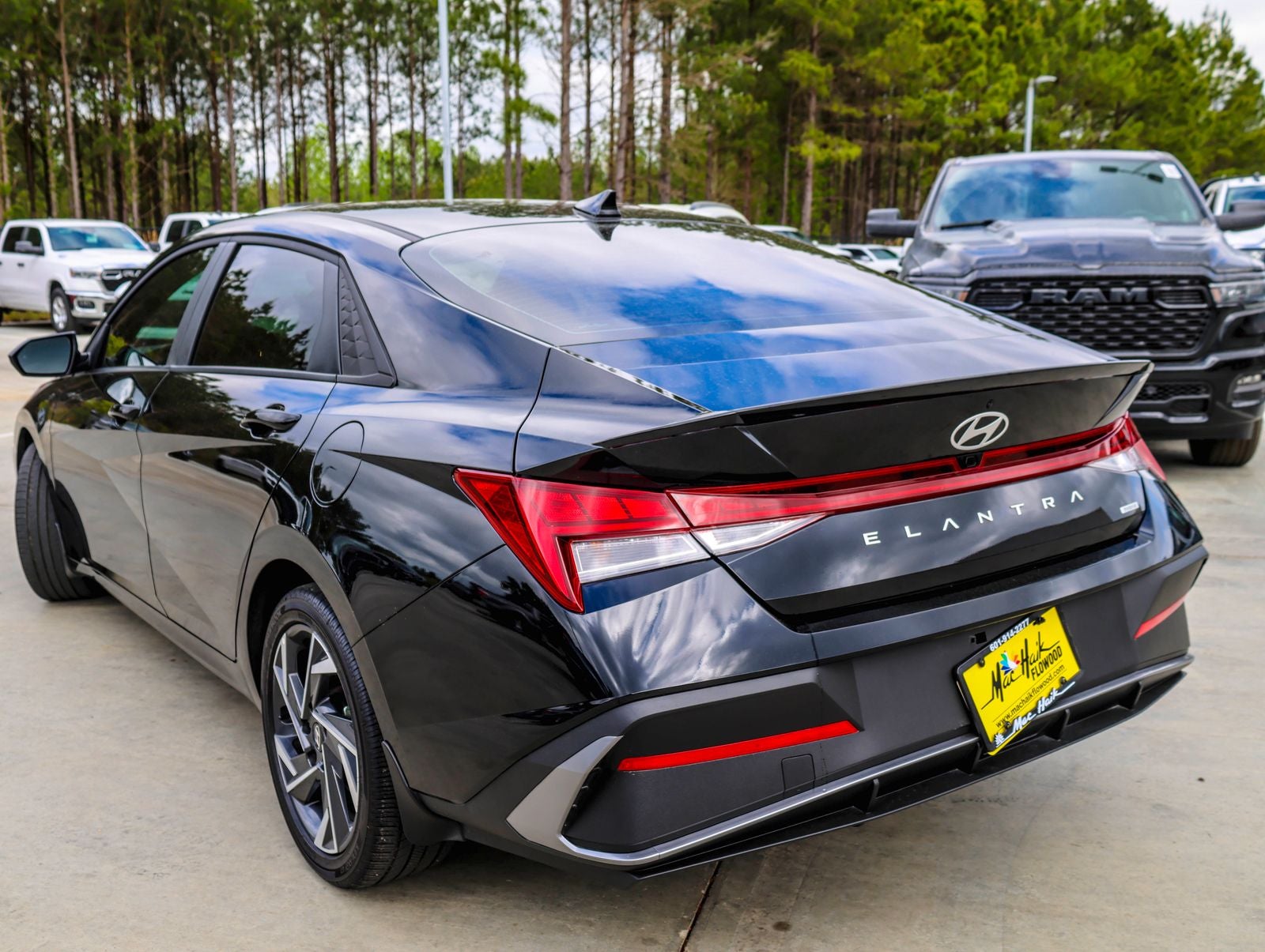 2025 Hyundai Elantra Hybrid SEL Sport