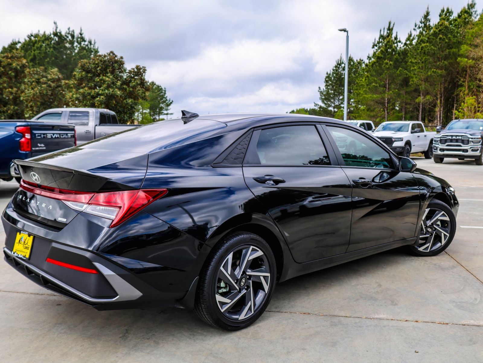 2025 Hyundai Elantra Hybrid SEL Sport