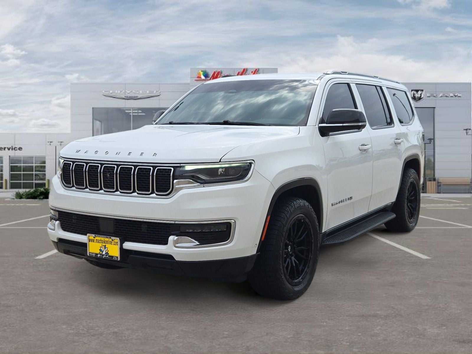 2023 Jeep Wagoneer Base