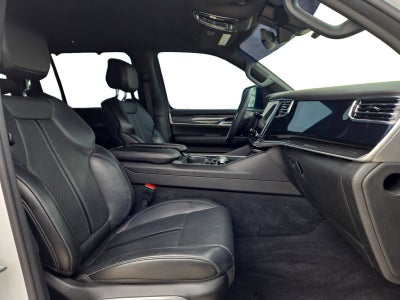 2023 Jeep Wagoneer Base