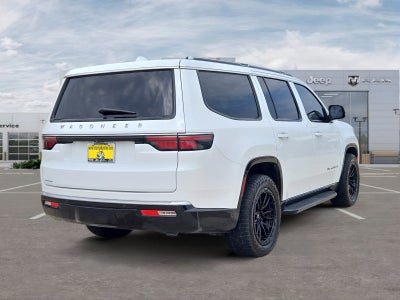 2023 Jeep Wagoneer Base