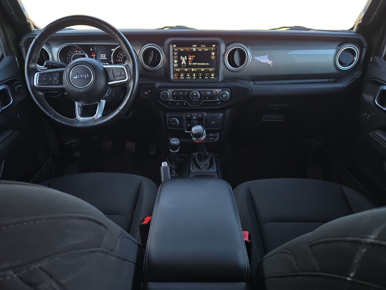 2022 Jeep Gladiator Overland