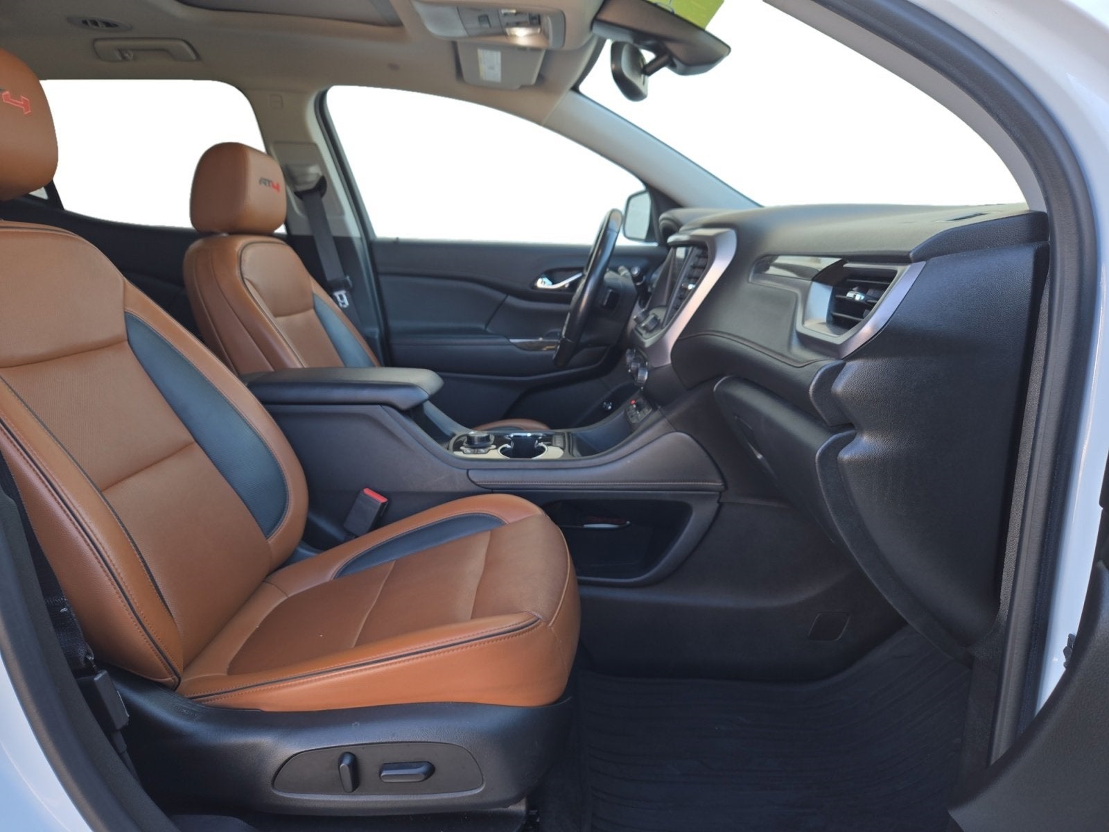 2020 GMC Acadia AT4