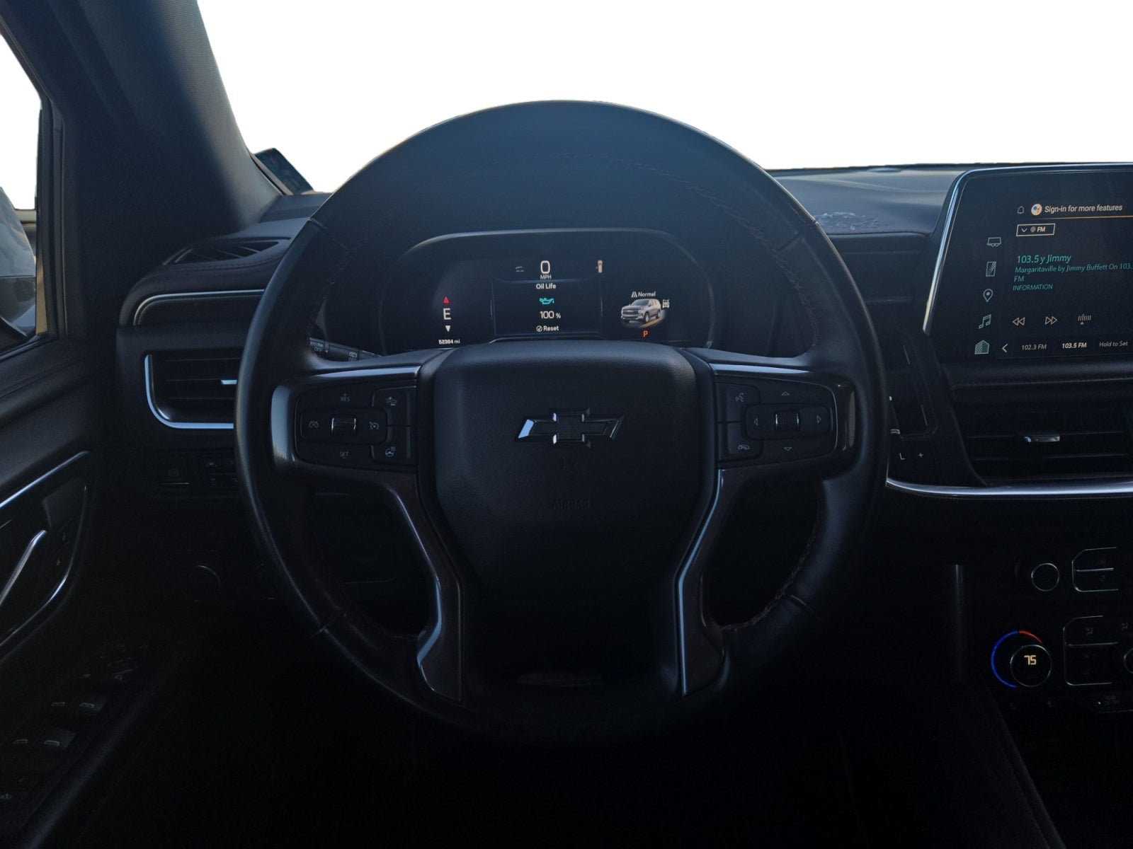 2023 Chevrolet Suburban RST