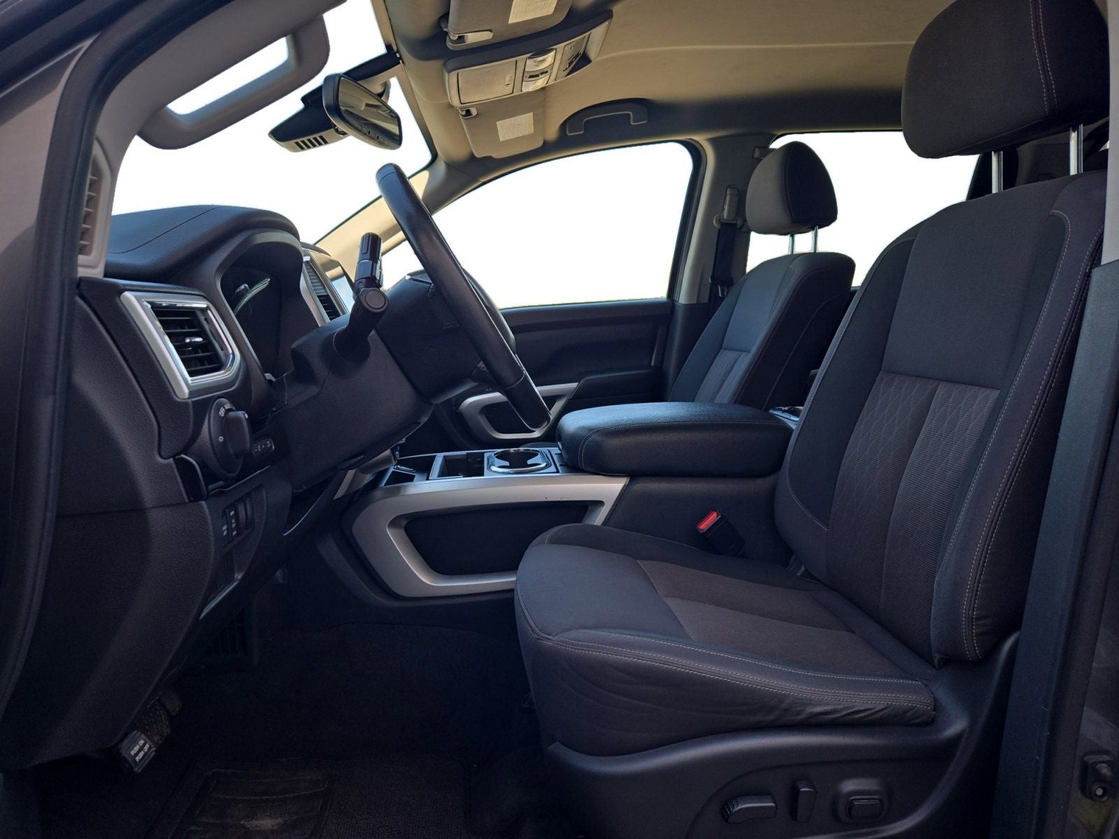 2021 Nissan Titan XD SV