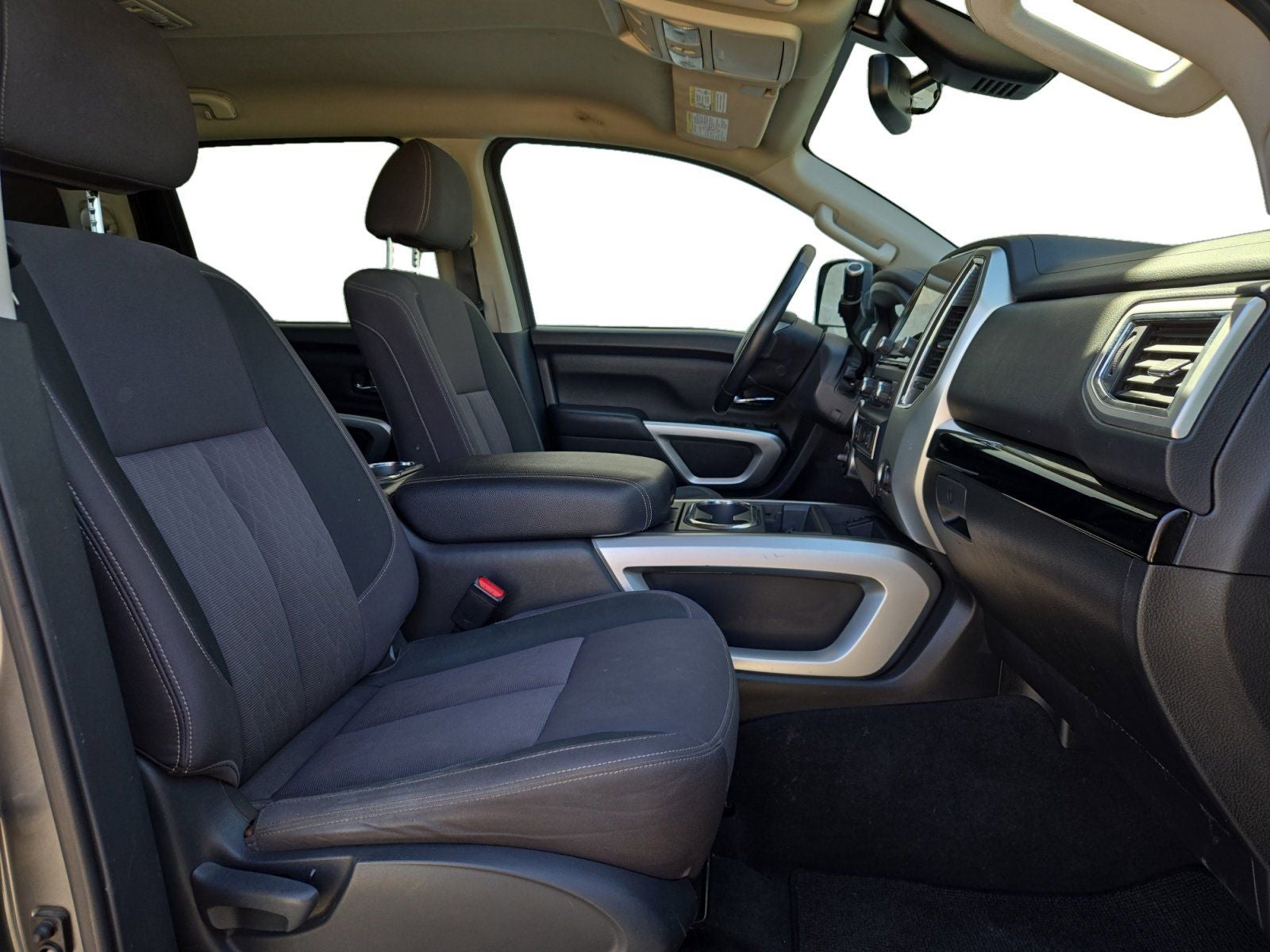 2021 Nissan Titan XD SV