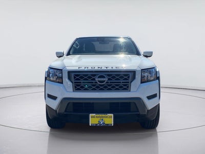 2024 Nissan Frontier SV