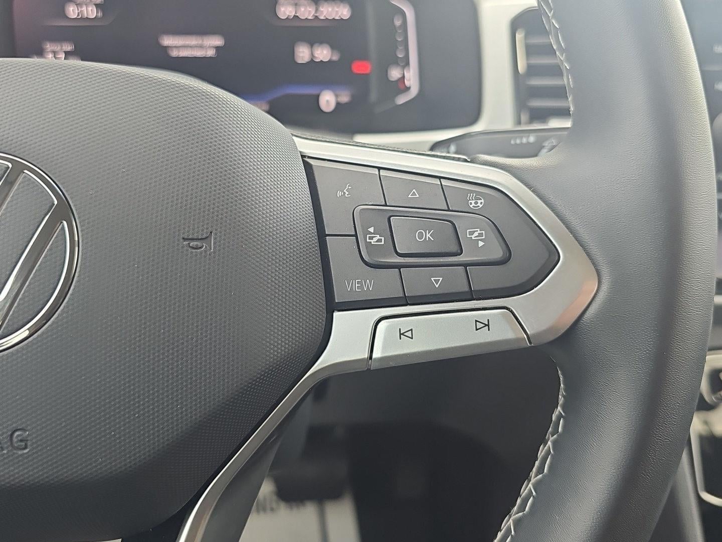 2023 Volkswagen Atlas Base