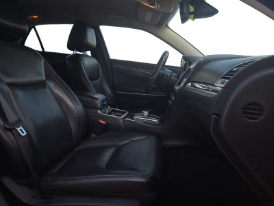 2018 Chrysler 300 Touring